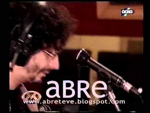 Fito Paez con los raporteros en VideoMatch 2000