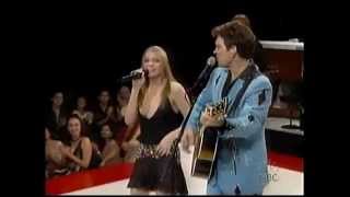 Elvis tribute - Leann Rimes & Chris Isaak (Devil in disguise)