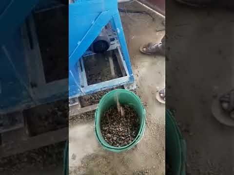 Destoner with Aspirator, Capacity: 500 Kg/ Hour