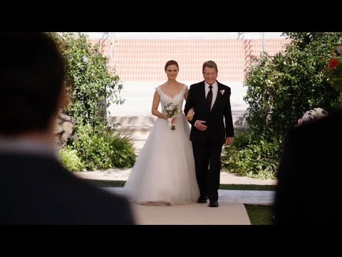 Bones 9x06 - Brennan walks down the aisle