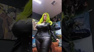 Cinnamon Anarchy ~ Plus Size Curvy Model ~ Bio & Facts