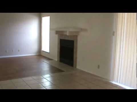 802-2 Station Street Converse Tx. Woodlake Duplexes