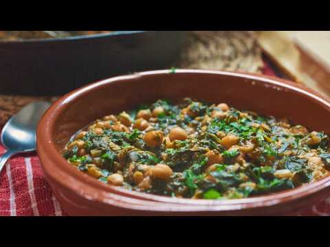 Got Spinach? Make This! Spanish Spinach and Chickpeas | VEGAN Recipe | Super Easy | Budget Friendly