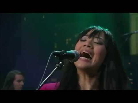 Austin City Limits - Thao & the Get Down Stay Down