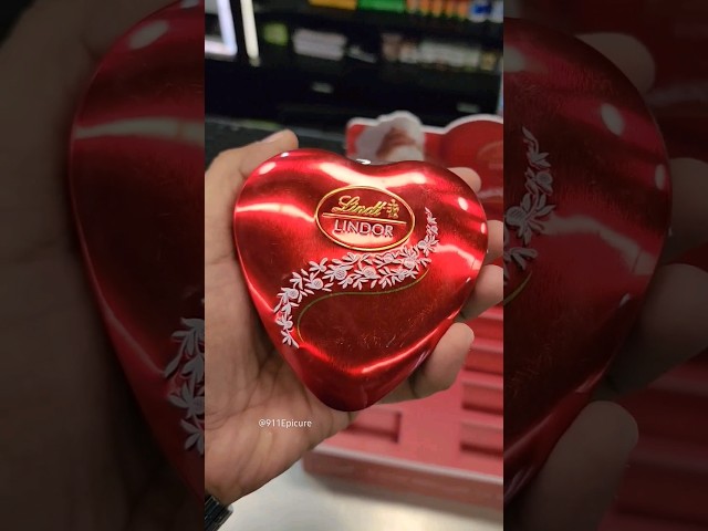 Vídeo relacionado con Lindt LINDOR Corazón Chocolate con Leche San Valentín, caja de bombones leche con forma de corazón para regalar, chocolate con leche, bombones para regalar, 7 unidades, 96g