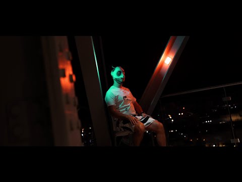 RoK - Ragazza [CLIP OFFICIEL] Prod by Ultra Beats