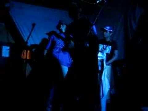 Samba de mesa -Oz Karaz de saia