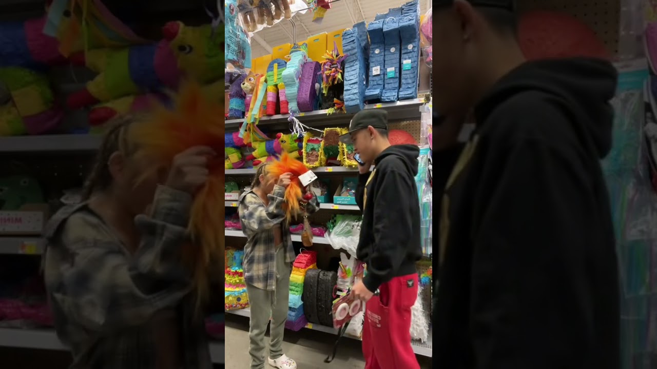 SCARY CLOWN MASK PRANK