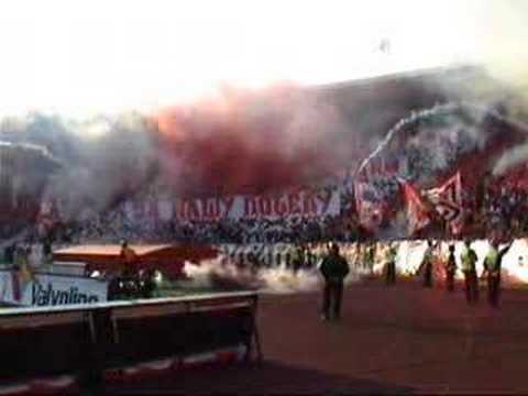 Crvena Zvezda-Partizan 129. derbi 11.4.2007. bakljada