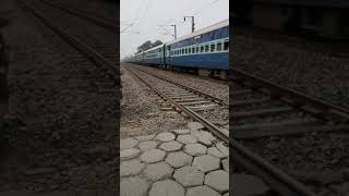 preview picture of video 'Train running speed(SITAMARHI (SMI) TO KOLKATA(KOAA) MITHILANCHAL EXPRESS (13156) )'