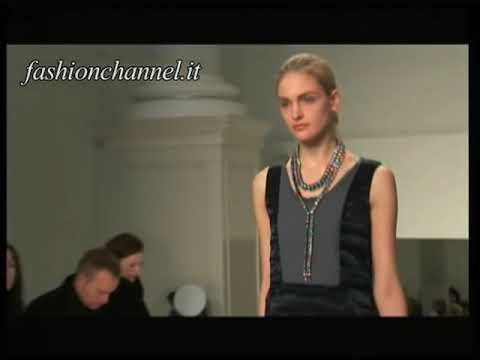 "Vera Wang" Autumn Winter 2009 2010 New York 1 of 2 pret a porter women by FashionChannel