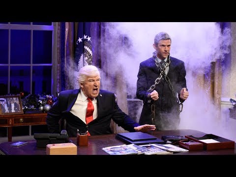 OPEN COLD SNL DONALD TRUMP WHITE HOUSE  CHRISTMAS  2017