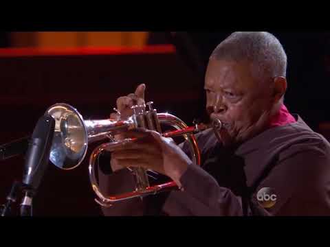 Marcus Miller w/Hugh Masekela -  White House Hosts International Jazz Day Concert 2016-04-30