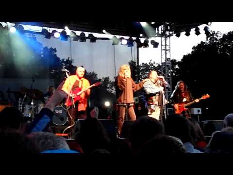 Hobo Blues Band - Országút Blues (Pannónia Fesztivál 2009)