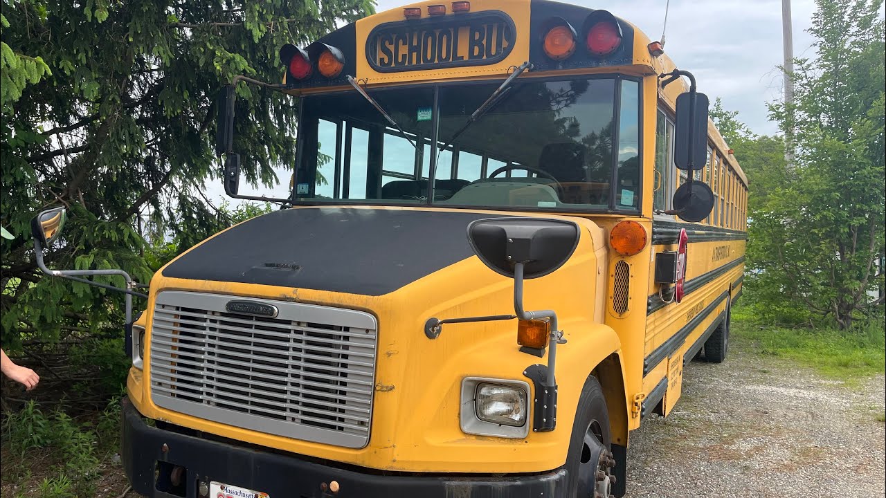 Tour of a 2023 Thomas C2, HDX, and 2024 EFX.