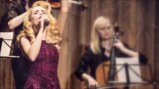 Paloma Faith - Only Love Can Hurt Like This (Lyric Video) (Live from Burberry)