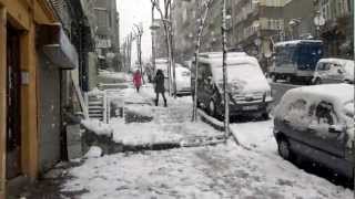 preview picture of video 'İstanbul snowing.mp4'