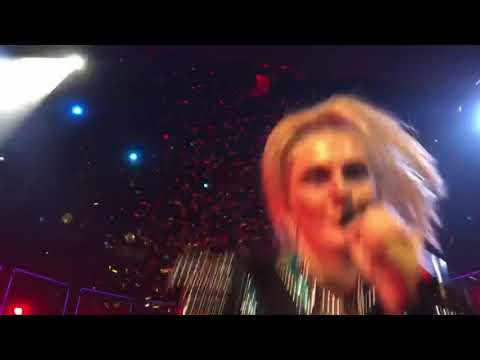 megasix: every alternate in the blue costume