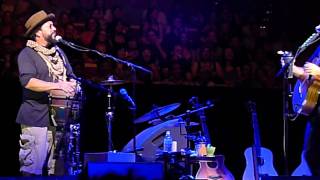 The Right Kind of Phrase / What Made Me - Jason Mraz + Toca Rivera - Live in Sydney 2011
