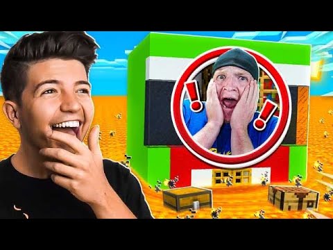 Pranking Unspeakable in Minecraft! 😱 FUNNY!