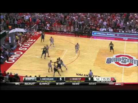 1300167874 00 05 19 LaQuinton Ross made Dunk Assisted by Lenzelle Smith