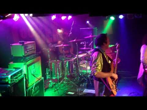 T.Rex/Marc Bolan Tribute band play Children of Revolution - Too REX!!