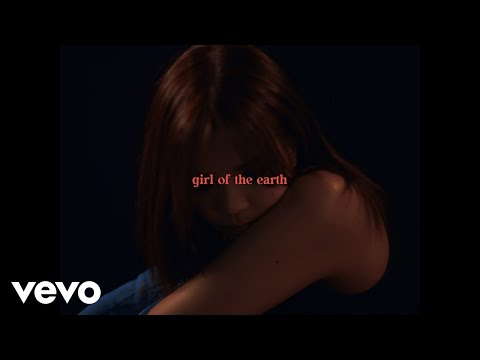 noui - girl of the earth (Visualizer)