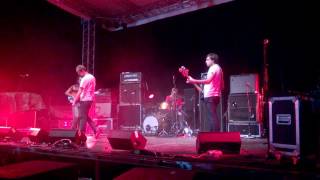 Royal Headache - Carolina, live Beaches Brew 2016