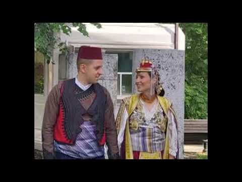 Grupa pevača - Bre devojče, bre đavolče