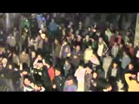 مظاهرة مسائية في حي الجراجمة في مدينة حماة نادى فيه المتظاهرون "هيئة التنسيق لاتمثلنا"