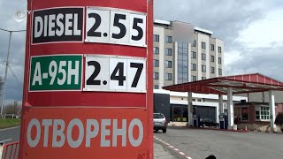 Дизелът поевтинява. Трайна ли е тенденцията?