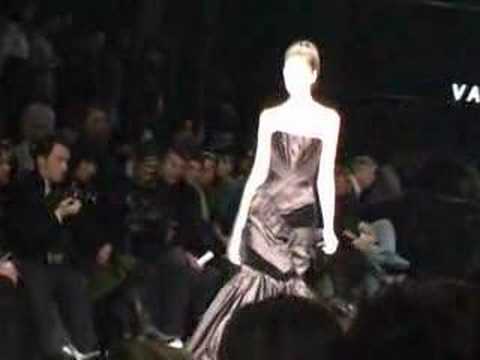 Milano Moda Donna 2008: sfilata Valentin Yudashkin (I parte)