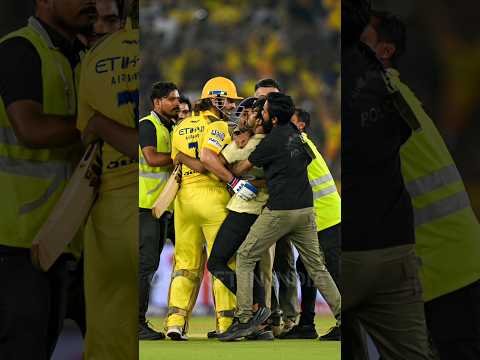 MS DHONI Save Fan From Security Guards who enter in ground 😱 #Msdhoni #viratkohli #msdhonifan