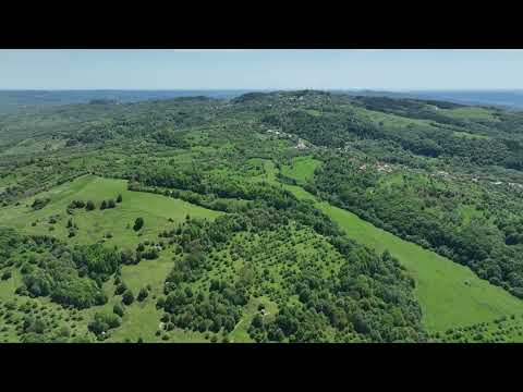 Decolare de pe dealul Mățău. DJI Mavic 3.