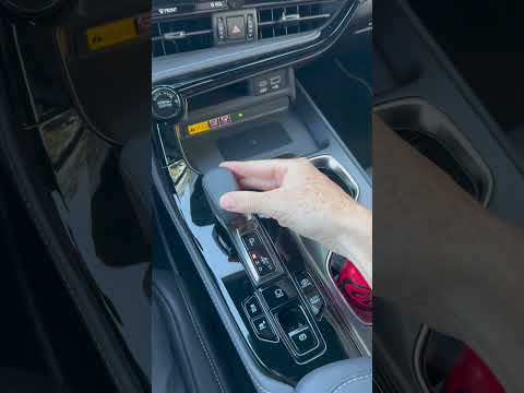 Lexus NX 450h+ F Sport Unique Shifter