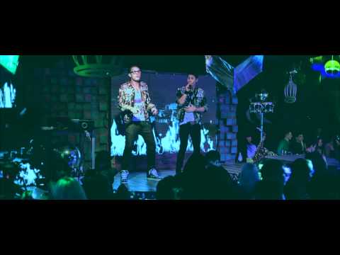 Maxigroove - Sometimes (Official Club Video)