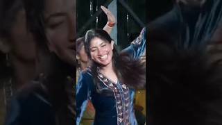 Download lagu Sai Pallavi and her sisters Dancing for QUEEN song London Thumakda in wedding💃❤️🔥#SaiPallavi #dance mp3 Download lagu Sai Pallavi and her sisters Dancing for QUEEN song London Thumakda in wedding💃❤️🔥#SaiPallavi #dance mp3