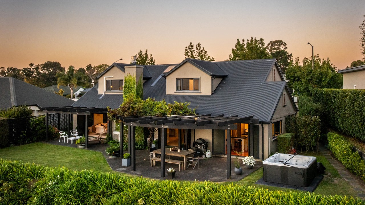 Timeless Style with Expansive Views