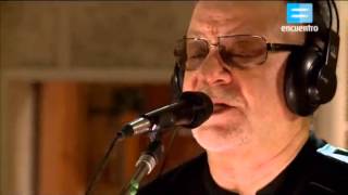 León Gieco - Hombres de hierro - Encuentro en el estudio
