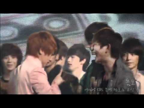 Yesung + Minho Cute Poke [Super Junior -  SHINee]