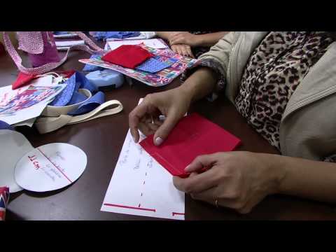 Mulher.com 08/29/2014 - Water Bottle Bag by Edileny Gomes