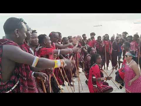 Maasai on the beach, Nungwi, Zanzibar @Trip2001