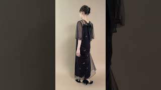 ダークブラウンの刺繍ベロアチュールドレス 動画
