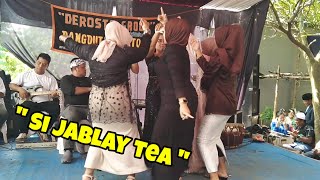 Download lagu Gebooy..‼️Digoyang Asik Tamu Undangan Cantik Lagu Jablay Di Panggung Hiburan Pernikahan mp3