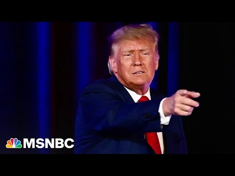 特朗普稱臺灣 "搶走了我們的生意 (Trump says Taiwan 'took our business away')