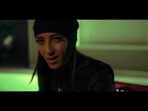 Stella bk Feat. Samara  - Pull Up - (Official Music Video)