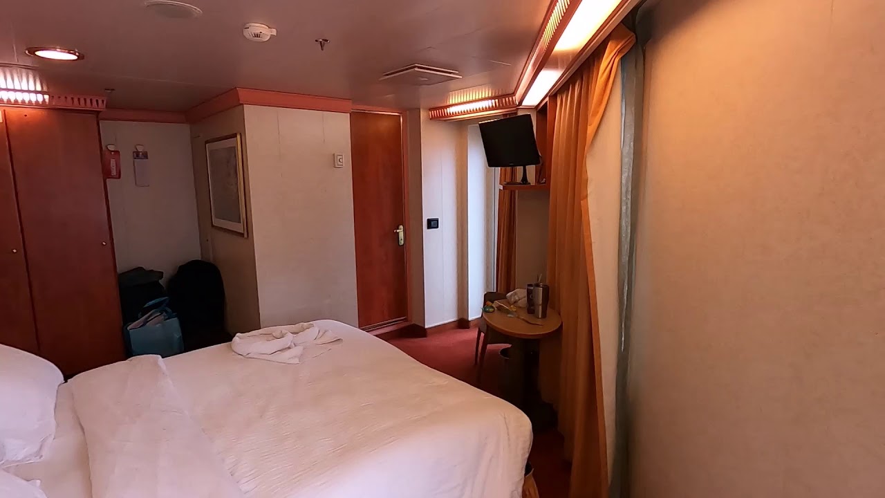 Carnival Valor - Cabin 8448 - Video 3