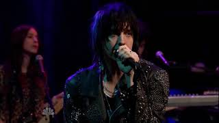 (ALMOST ACAPELLA) Julian Casablancas - River of Brakelights Live on Jimmy Fallon (2010)