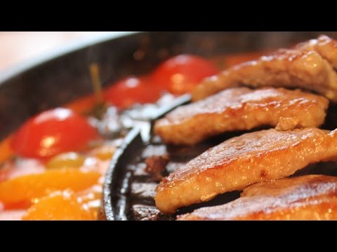 Special Gaeng Phed Ped Yang - Red Thai Curry mit TomYang BBQ - Original Thai Grill & Hot Pot