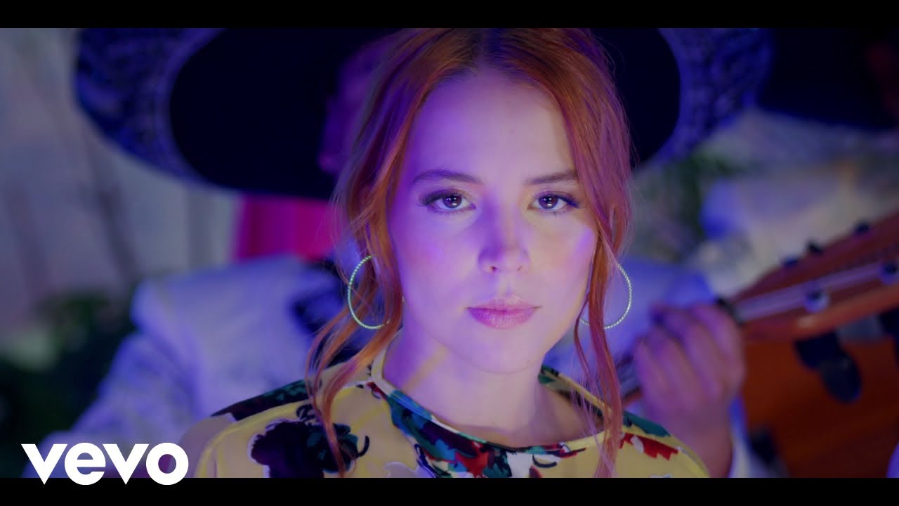 Hoja En Blanco by Majo Aguilar from Mexico Popnable